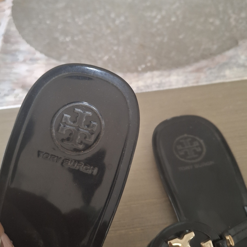 Tory Burch Black Miller Jelly Thong Sandals with Gold Logo - Picture 3 of 4